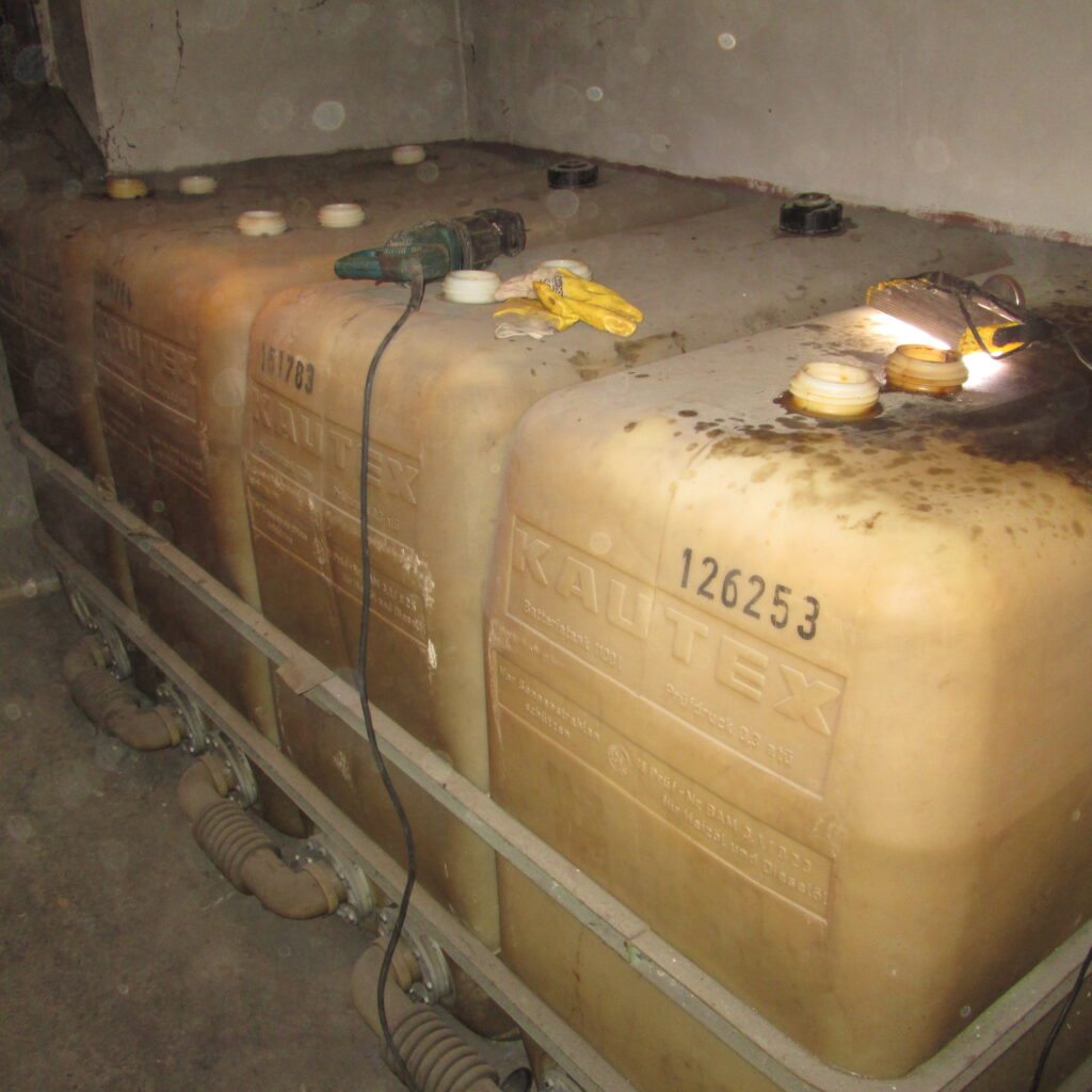 Kunststoff PE, Batterie